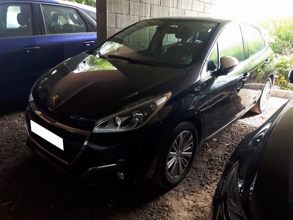 PEUGEOT 1.6 B-HDI 100 ALLURE 208