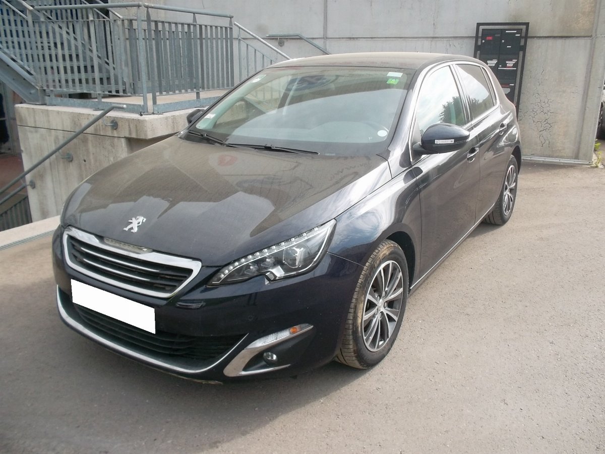 PEUGEOT 1.6 B-HDI 120 EAT6 ALLURE 308