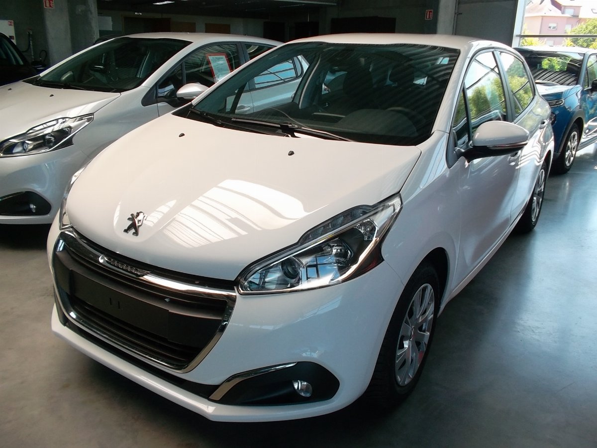 PEUGEOT 1.2 PURETECH 82 ACTIVE 208