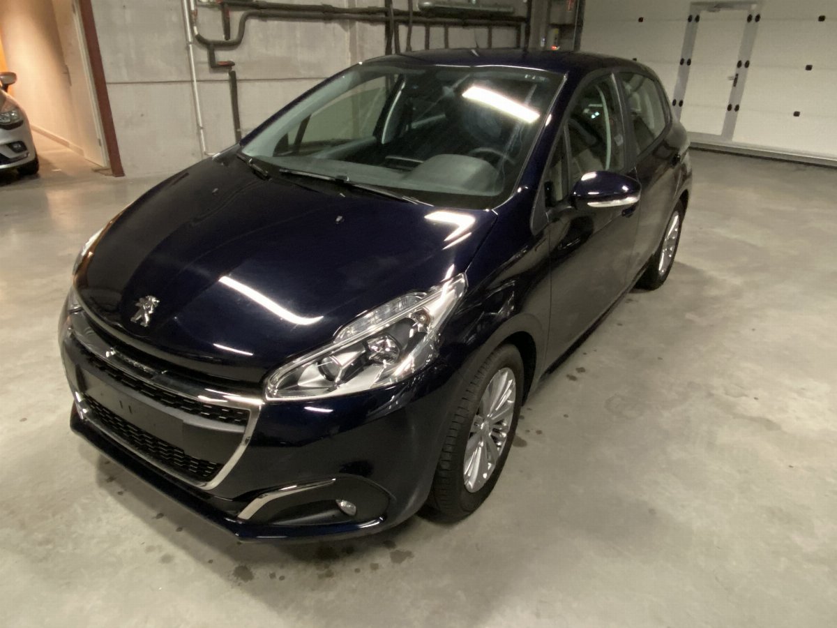 PEUGEOT 1.2 PURETECH 82 SIGNATURE 208