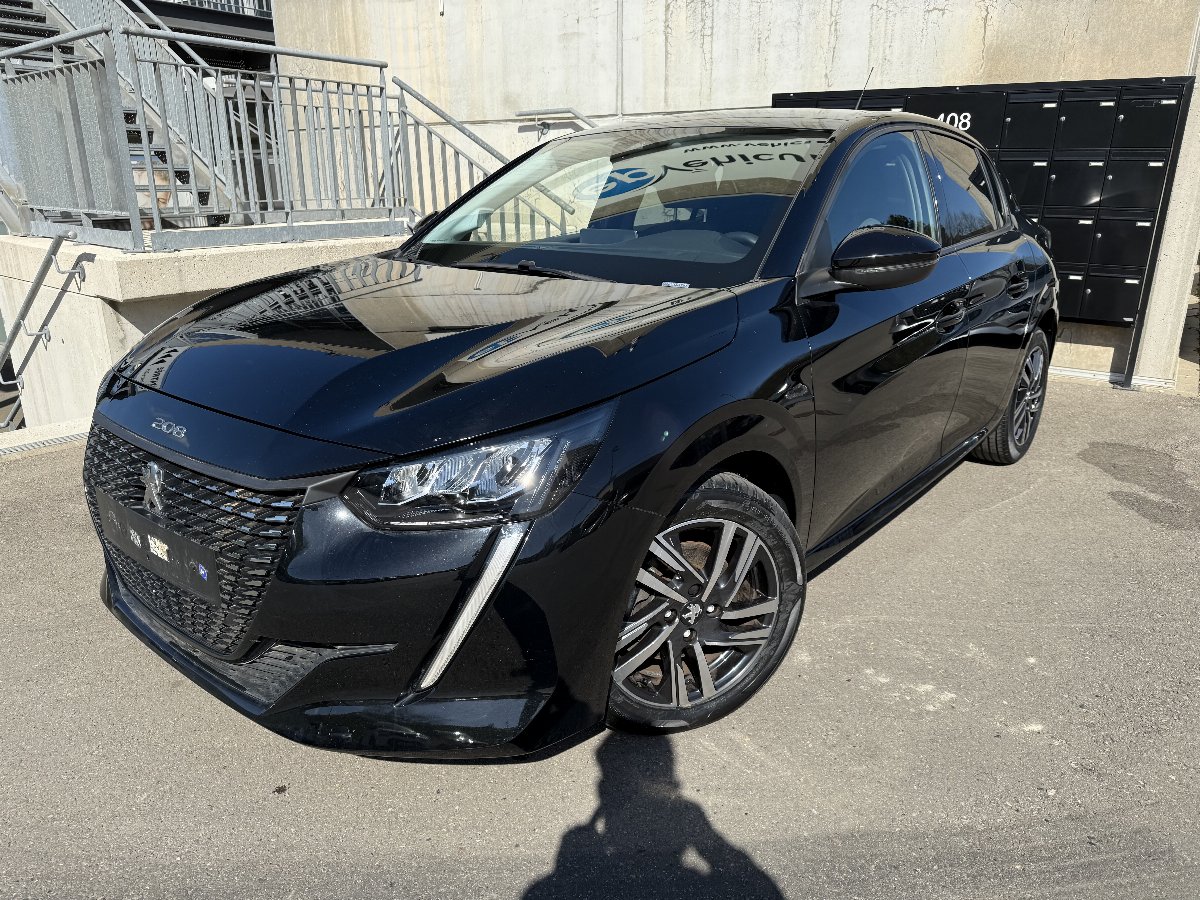 PEUGEOT 1.2 PURETECH 100 ALLURE 208