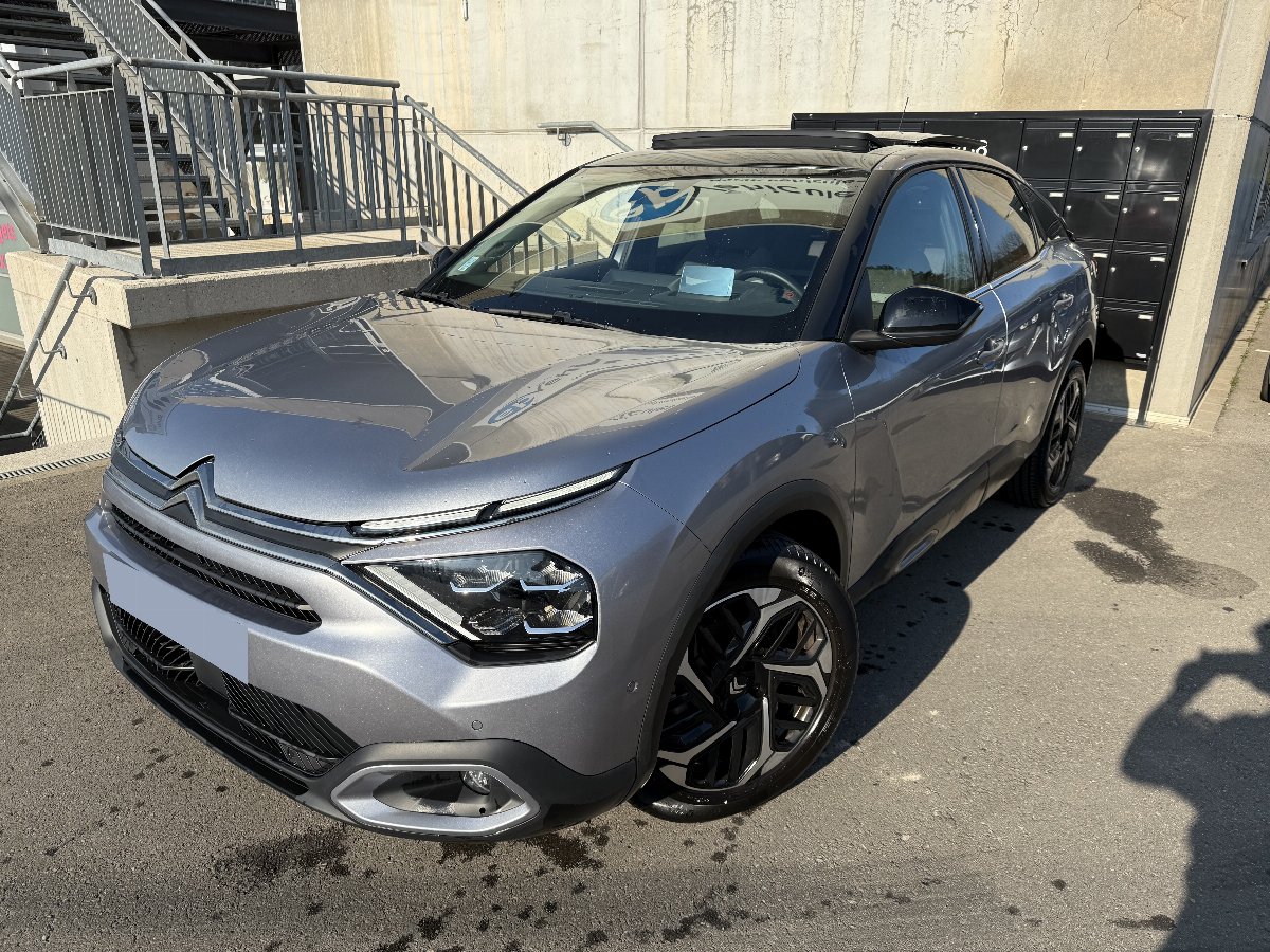 CITROEN 1.2 PURETECH 130 SHINE C4