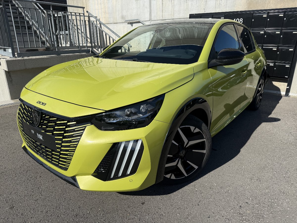 PEUGEOT 1.2 PURETECH 100 GT 208