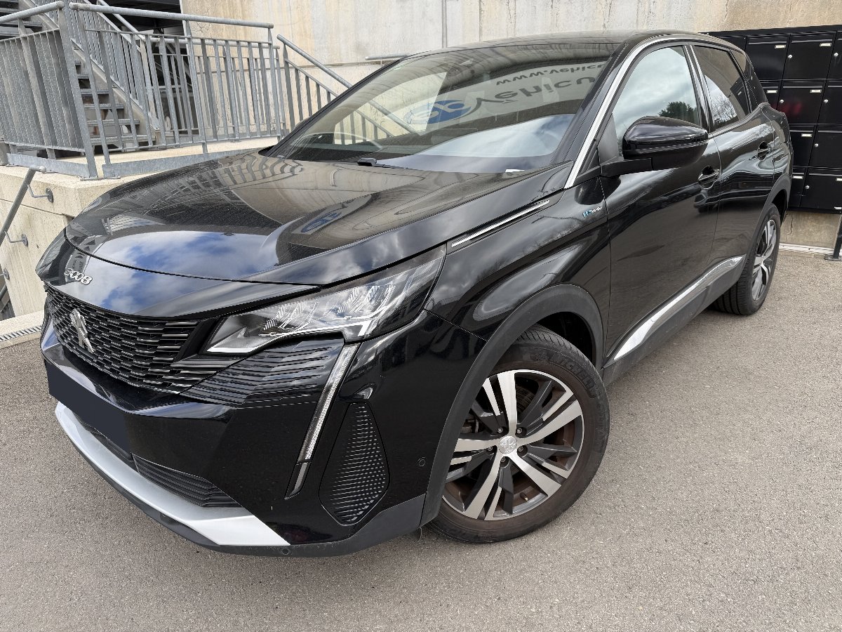 PEUGEOT 1.6 PHEV 225 E-EAT8 ALLURE PACK 3008