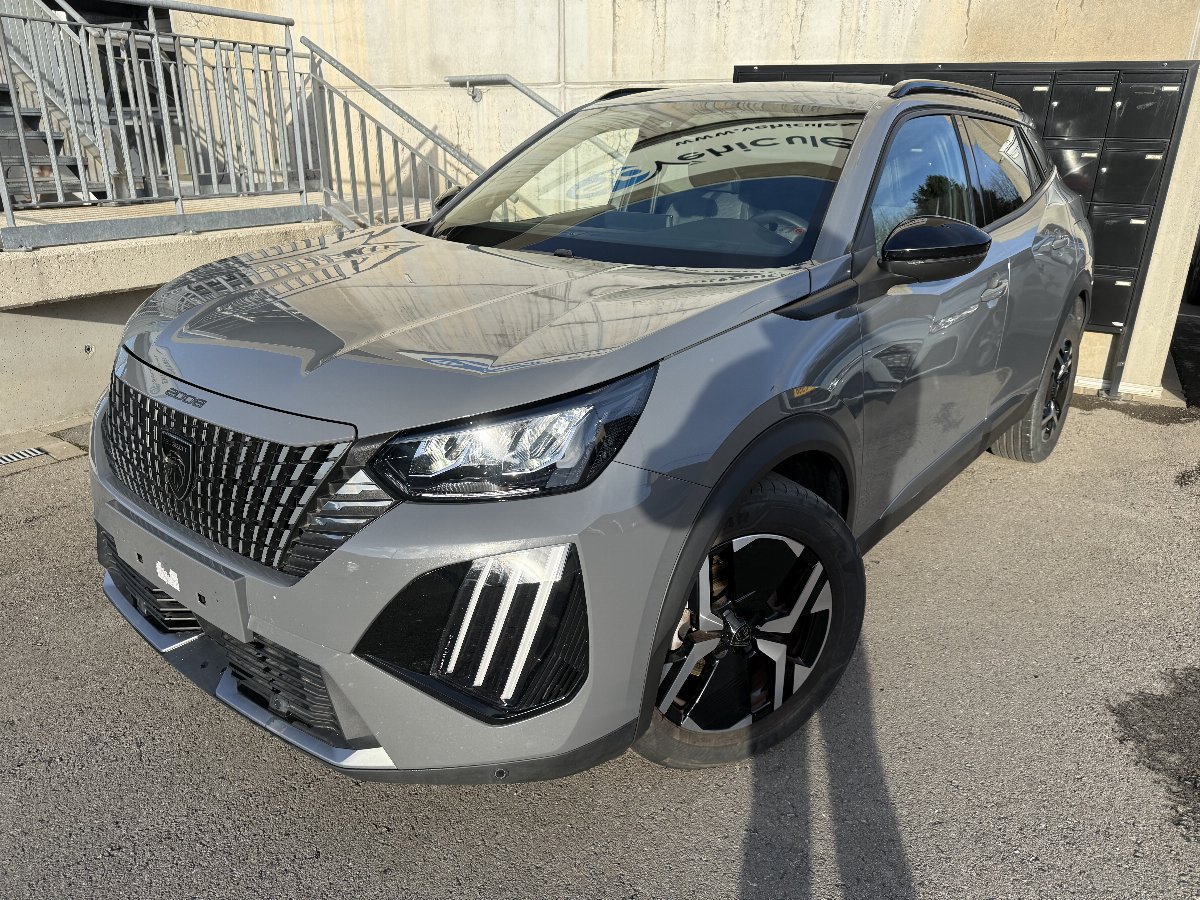 PEUGEOT 1.2 PURETECH 100 ALLURE 2008