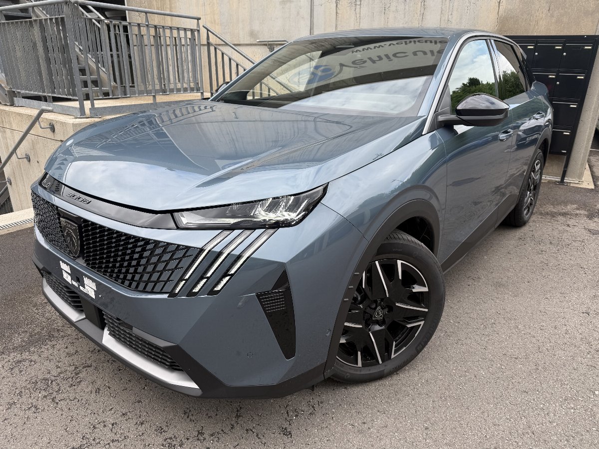 PEUGEOT 1.2 HYBRID 145 E-DCS6 ALLURE 3008