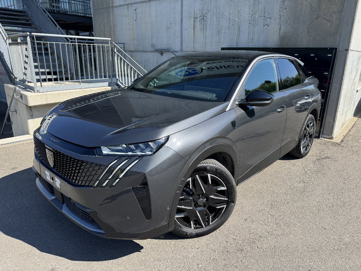 PEUGEOT 1.2 HYBRID 145 E-DCS6 GT 3008