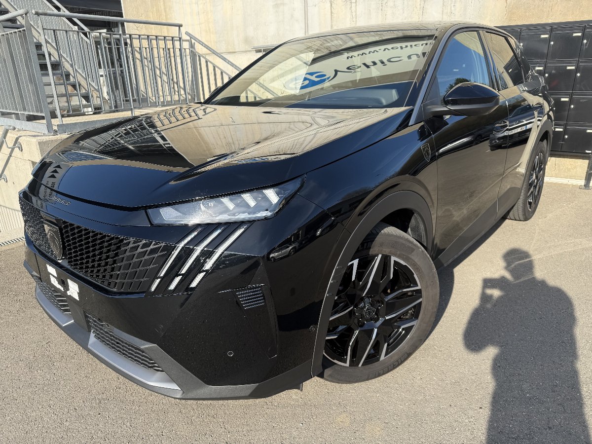 PEUGEOT 1.2 HYBRID 145 E-DCS6 GT 3008