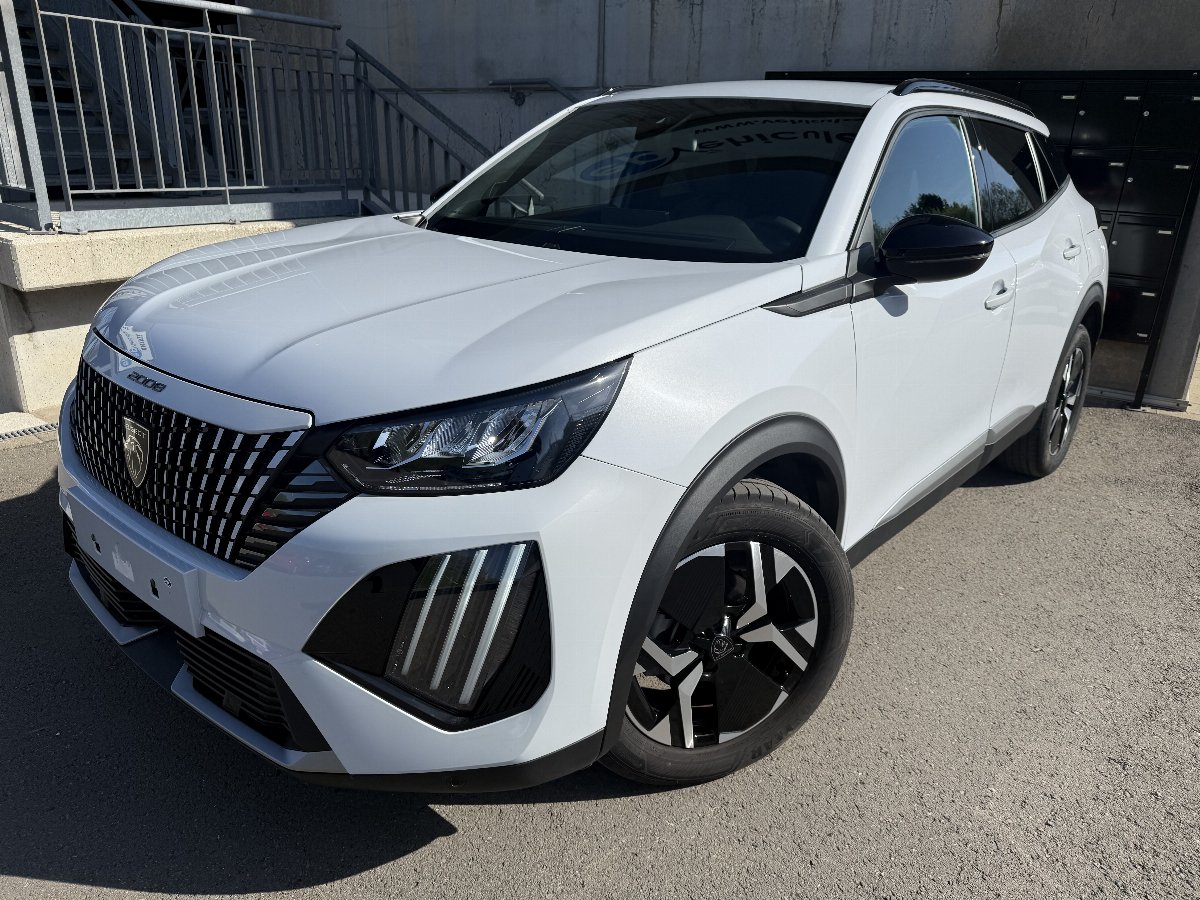PEUGEOT 1.2 PURETECH 130 EAT8 ALLURE 2008