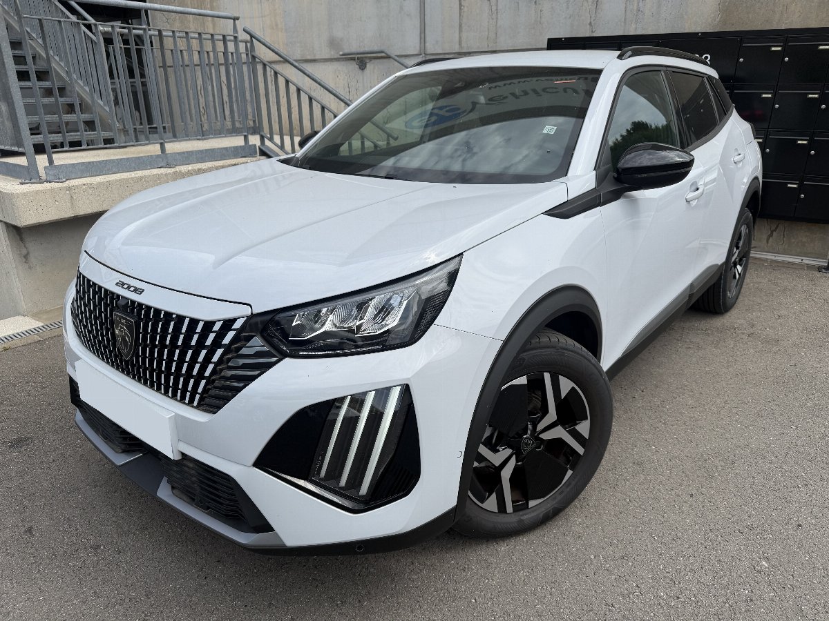 PEUGEOT 1.2 PURETECH 100 ALLURE 2008