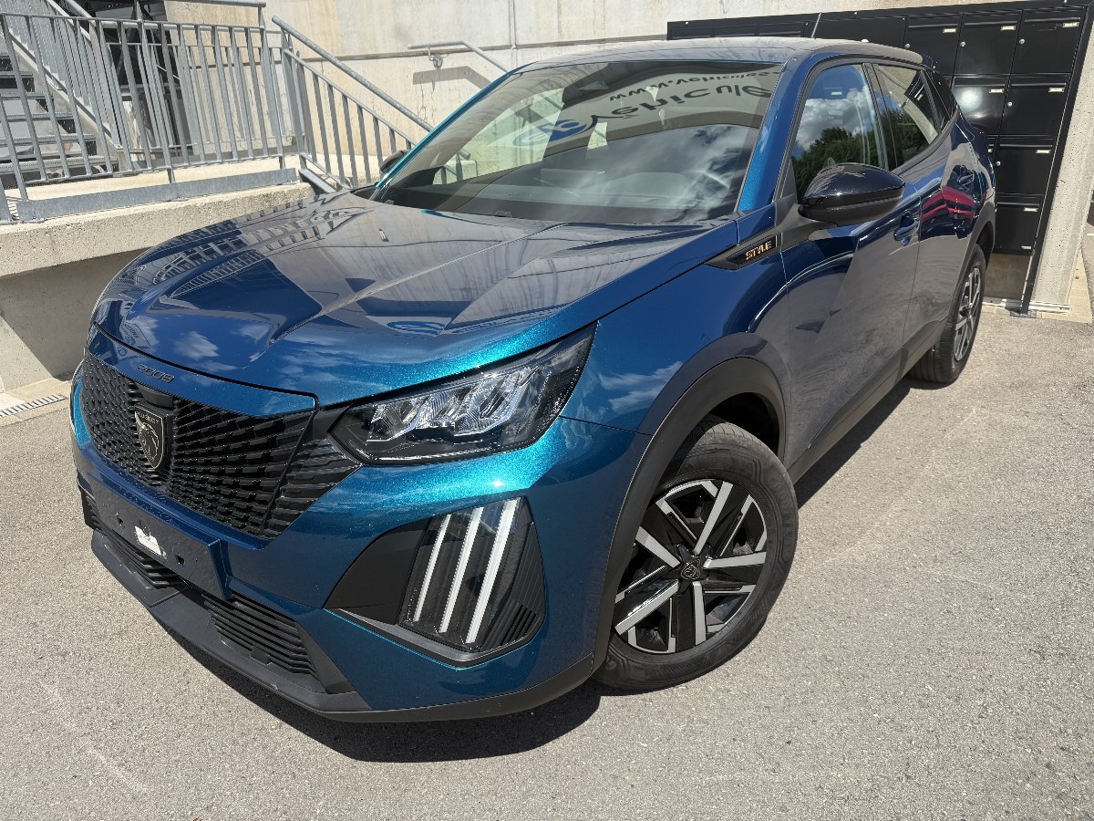 PEUGEOT 1.2 PURETECH 100 STYLE 2008