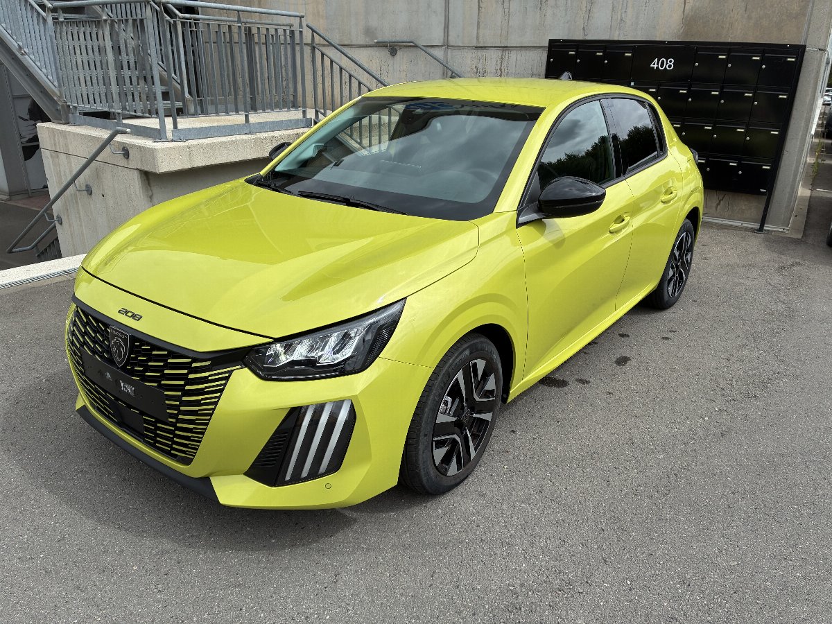 PEUGEOT 1.2 PURETECH 100 ALLURE 208