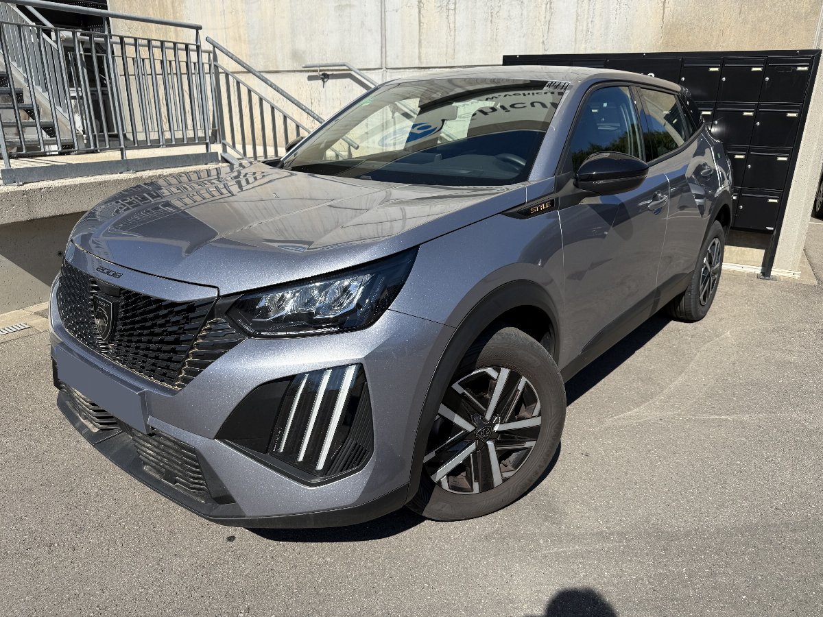 PEUGEOT 1.2 PURETECH 100 STYLE 2008